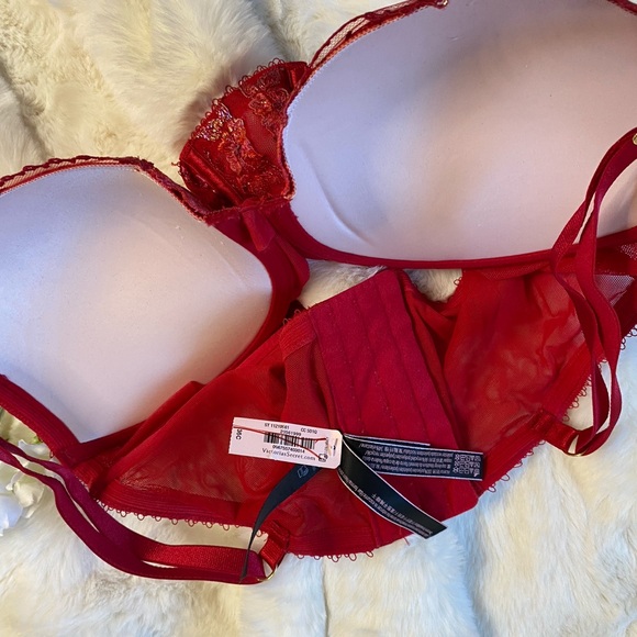 Victoria's Secret Red Floral Embroidered Bra bustier crop top holographic shiny - Picture 3 of 4